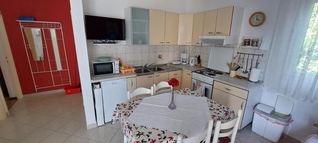 Pahljina Apartments Palit المظهر الخارجي الصورة